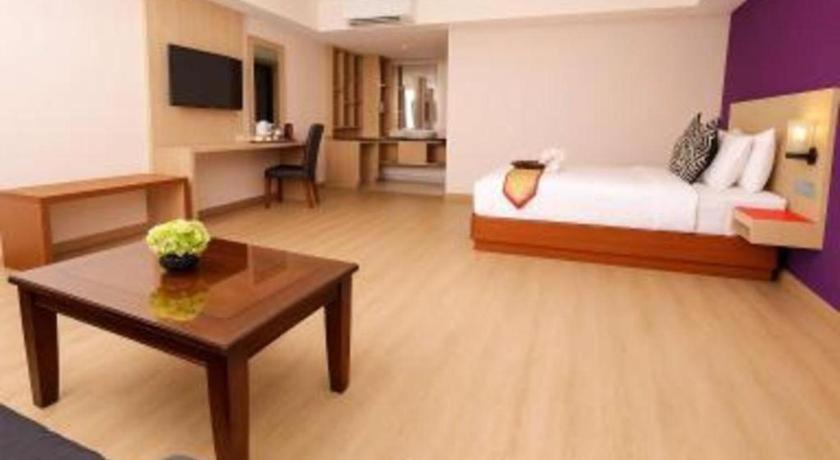 Borneo Hotel Pontianak Exteriér fotografie